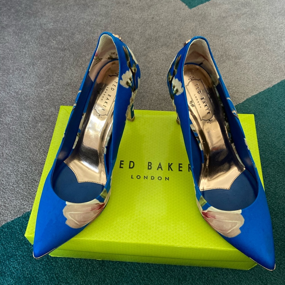 Ted Baker Blue Harmony heels